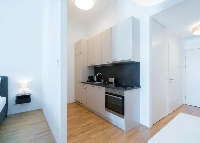 Residence, Marina Tower - Danube Aparthotel Wien