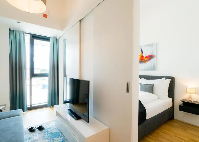 Residence, Marina Tower - Danube 4*