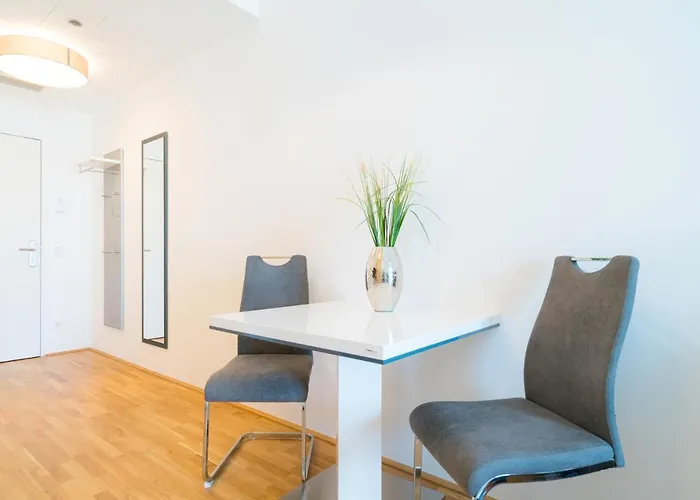 Residence, Marina Tower - Danube Aparthotel