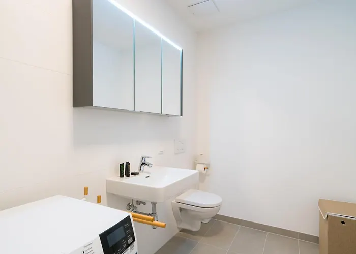 Residence, Marina Tower - Danube Aparthotel Wien