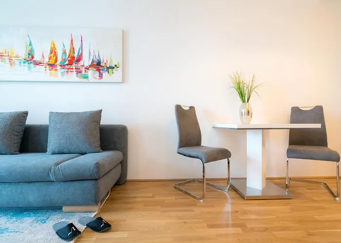 Aparthotel Residence, Marina Tower - Danube