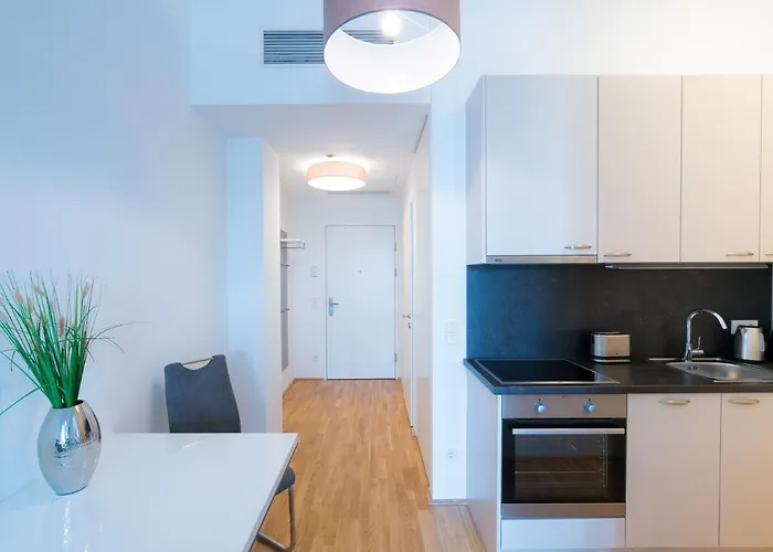 Aparthotel Residence, Marina Tower - Danube