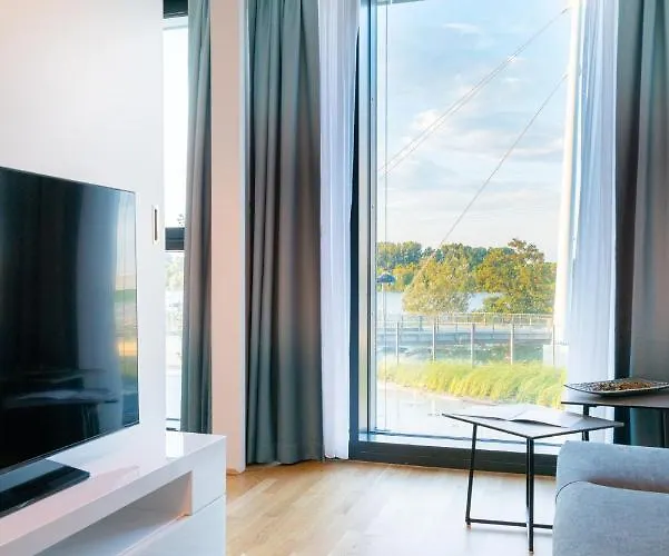 Residence, Marina Tower - Danube 4* Wien