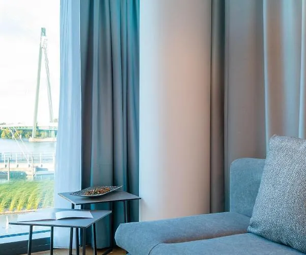 Residence, Marina Tower - Danube 4*