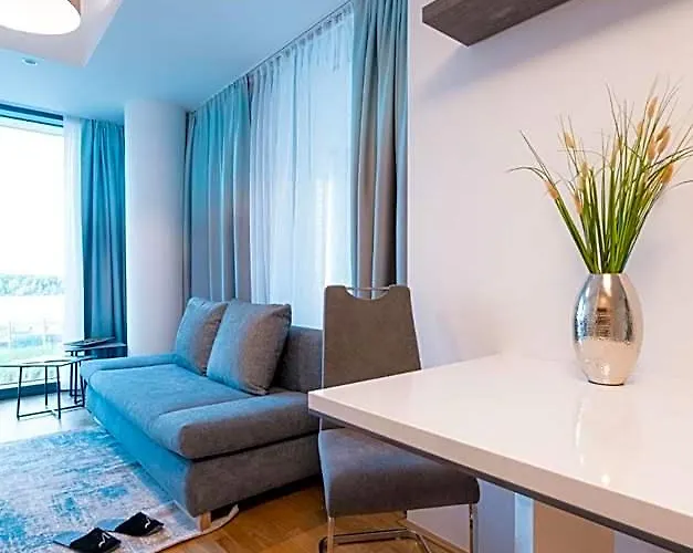 Residence, Marina Tower - Danube Aparthotel Wien
