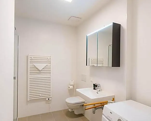 Residence, Marina Tower - Danube Aparthotel Wien